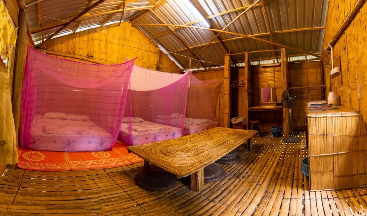Rain Forest Inn Ringlet エクステリア 写真