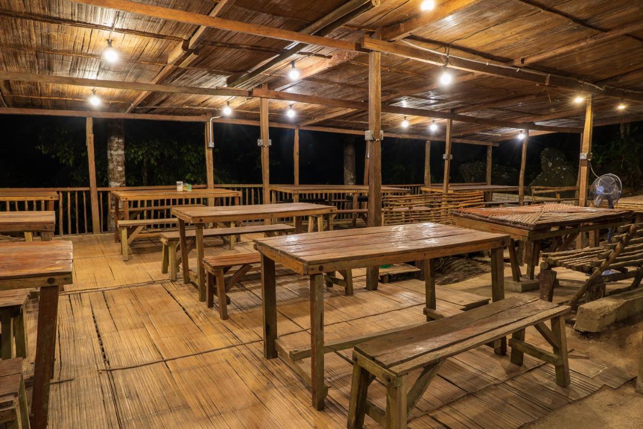 Rain Forest Inn Ringlet エクステリア 写真