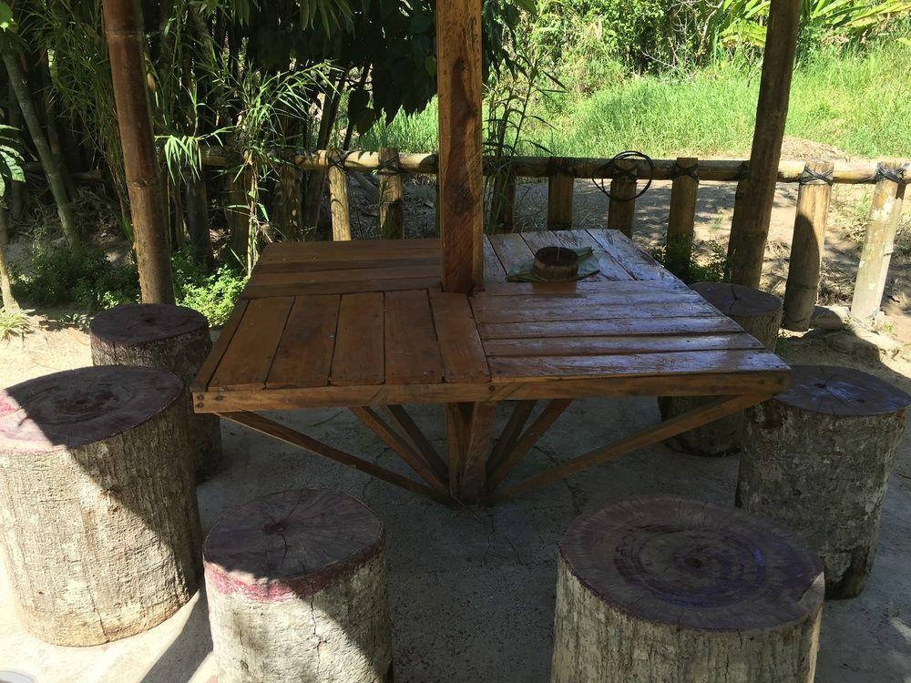 Rain Forest Inn Ringlet エクステリア 写真