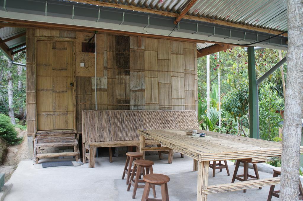Rain Forest Inn Ringlet エクステリア 写真