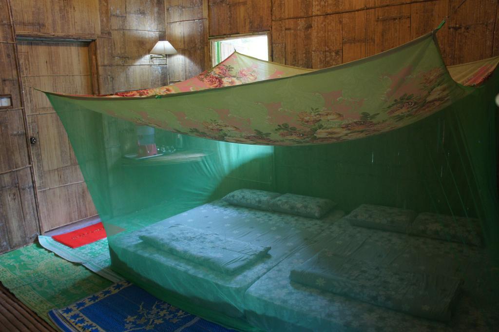 Rain Forest Inn Ringlet エクステリア 写真