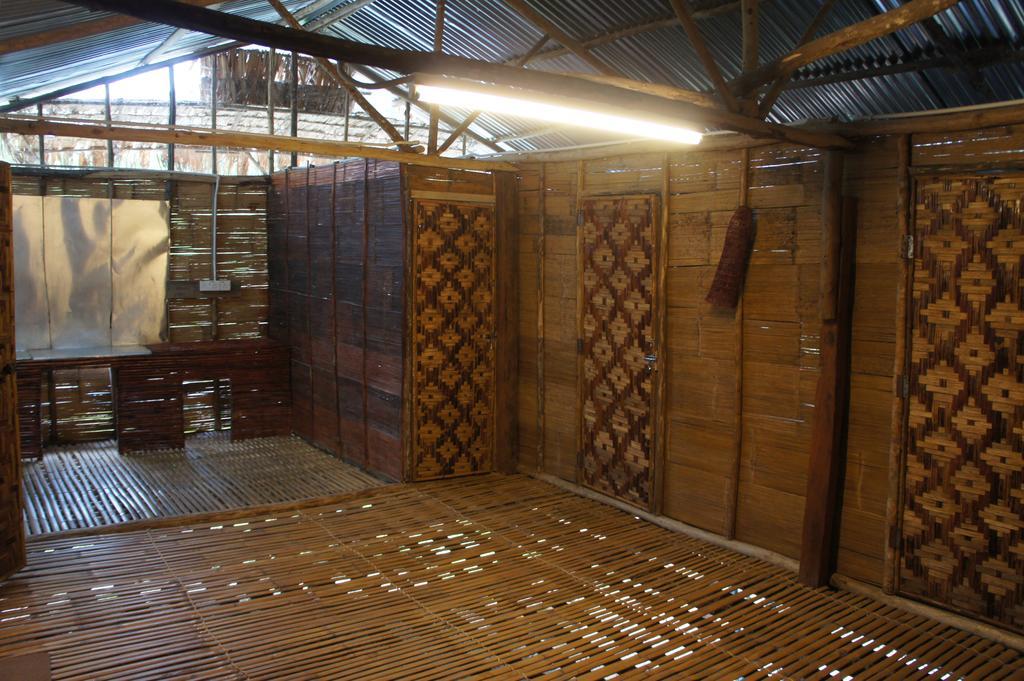 Rain Forest Inn Ringlet エクステリア 写真