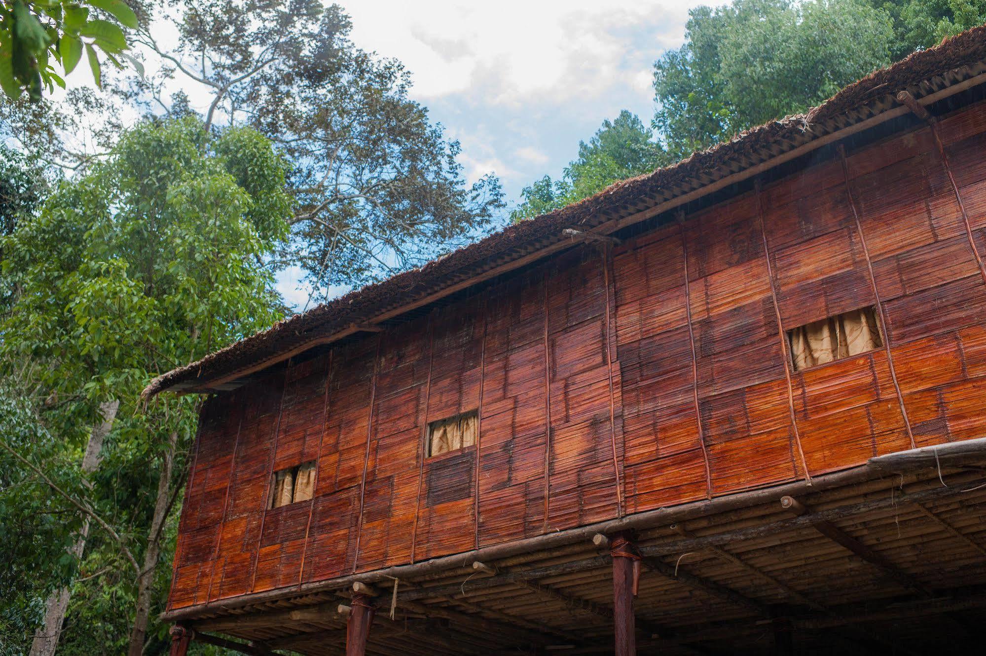 Rain Forest Inn Ringlet エクステリア 写真