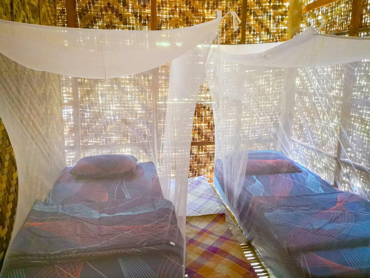 Rain Forest Inn Ringlet エクステリア 写真
